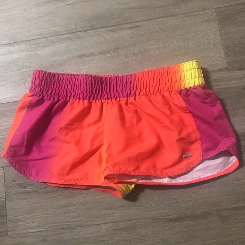 Woman's volcom size medium board shortz